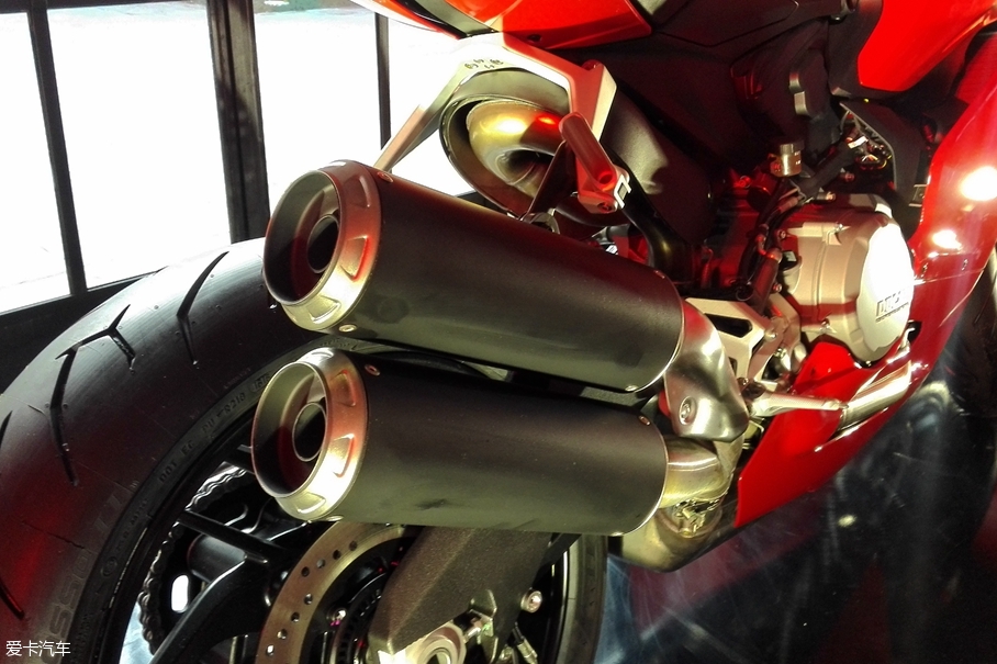 Ducati; Ducati 959; Ducati sports car