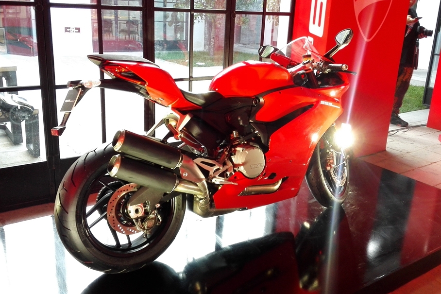Ducati; Ducati 959; Ducati sports car